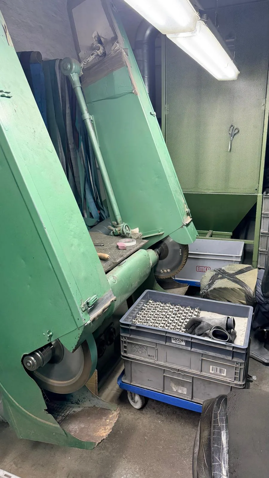 Bearbeitete Metalloberfläche – Arbeitsbeispiel 10